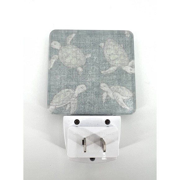 Sea Turtles Nightlight LED Auto On Nursery Baby Shower Gift Kids Bedroom - Picture 3 of 4